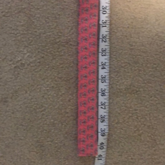 Woman’s Vineyard Vines Palm Tree belt size medium. - Picture 3 of 7